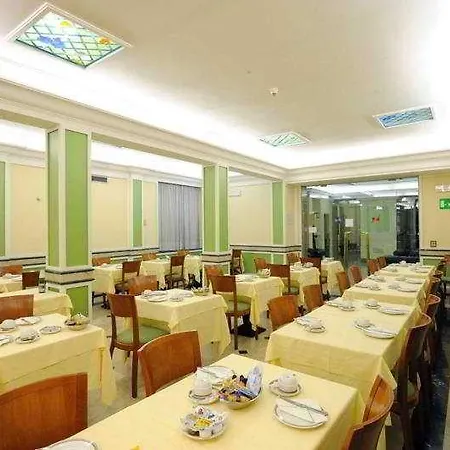 ホテル イゲア 3*